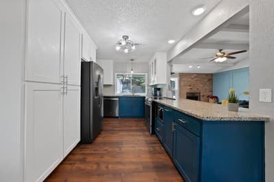 5405 Pineridge Drive, Arlington TX 76016 - Photo 2