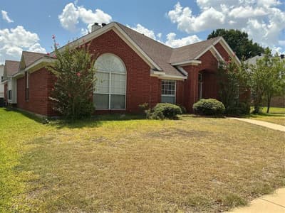 1412 FARINGDON Drive, Plano TX 75075 - Photo 2