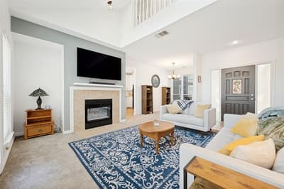 221 Cimarron Trail # 2, Irving TX 75063 - Photo 4