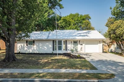 805 NW 14th Street, Grand Prairie TX 75050