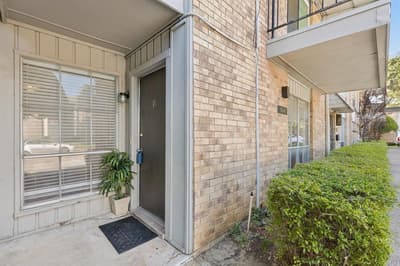 10240 Regal Oaks Drive # B, Dallas TX 75230