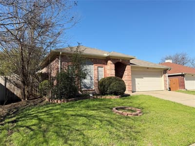 6006 Brook Forest Drive, Arlington TX 76018 - Photo 2