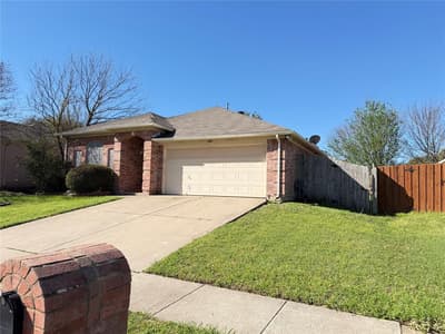 6006 Brook Forest Drive, Arlington TX 76018 - Photo 3