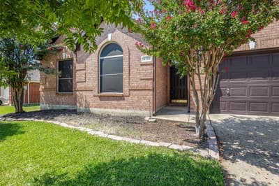 12133 Copper Creek Drive, Fort Worth TX 76244 - Photo 3