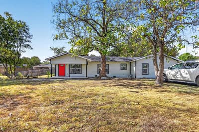 613 W Main Street, Crowley TX 76036