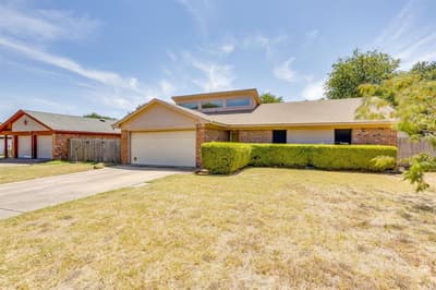 1417 Hall Drive, Crowley TX 76036 - Photo 4