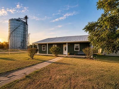 702 Main Street, Windom TX 75492