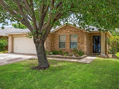 2120 Shawnee Trail, Fort Worth TX 76247