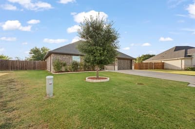 103 Nolan River Run, Godley TX 76044 - Photo 5