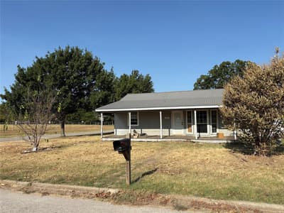 412 10th Street, Nocona TX 76255 - Photo 5