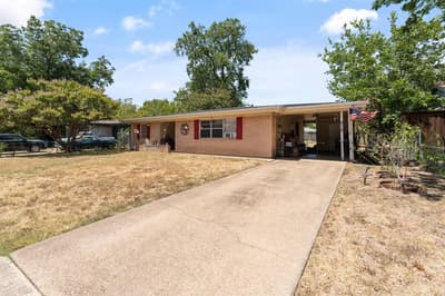 915 Liberty Drive, Irving TX 75061 - Photo 2