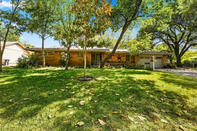 204 University Drive, Arlington TX 76013