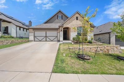 424 Pheasant Hill Lane, Fort Worth TX 76028 - Photo 2