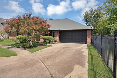 2716 Rochelle Point, Irving TX 75062 - Photo 4