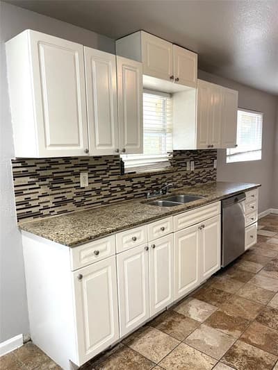 6912 Heritage Lane, Fort Worth TX 76134 - Photo 5