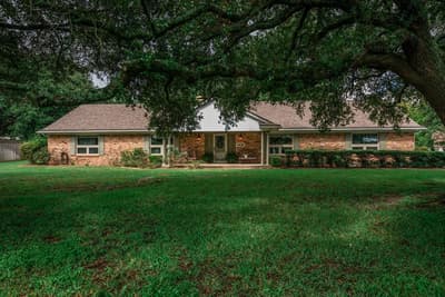 1413 S Main Street S, Lindale TX 75771