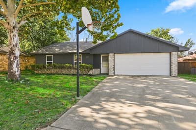 104 Stephen Drive, Sanger TX 76266 - Photo 2