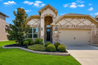 1209 Rushmore Drive, Burleson TX 76028