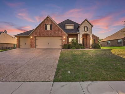 10917 Swift Current Trail, Fort Worth TX 76179 - Photo 2