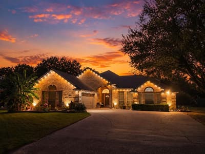 118 Golfers Way, Azle TX 76020