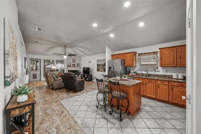 334 Dalhart Drive, Weatherford TX 76086 - Photo 4