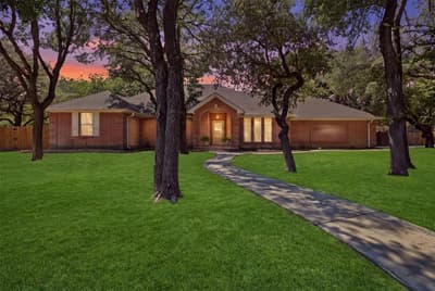 128 Oakwood Court, Lakeside TX 76135