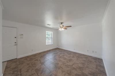 1534 Marfa Avenue, Dallas TX 75216 - Photo 2