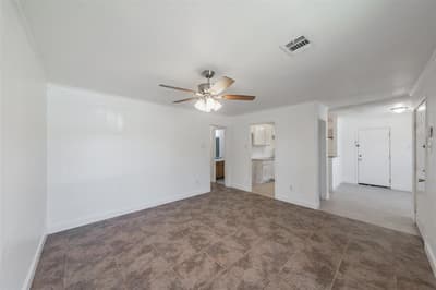 1534 Marfa Avenue, Dallas TX 75216 - Photo 4