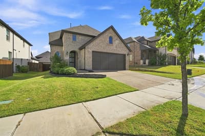 1749 Dartmoor Drive, Carrollton TX 75010 - Photo 3