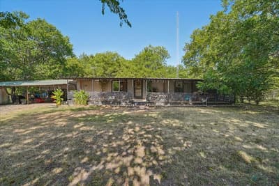 304 W 2nd Street, Dodd City TX 75438