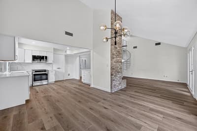 4610 Bellefontaine Court, Arlington TX 76017 - Photo 3