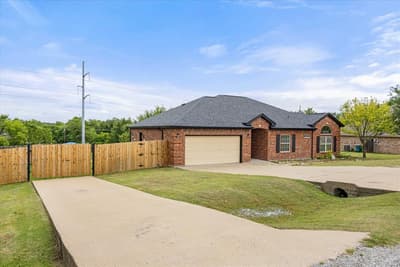 2935 Meandering Way, Granbury TX 76049 - Photo 4