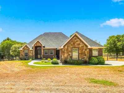 149 Overton Ridge Circle, Weatherford TX 76088