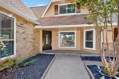 1380 Green Hills Court, Duncanville TX 75137 - Photo 4