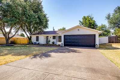 1304 Augusta Road, Benbrook TX 76126 - Photo 2