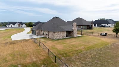 1045 Bermes Court, Brock TX 76087 - Photo 2