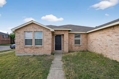 9236 Cheswick Drive, Fort Worth TX 76123 - Photo 2