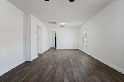 419 N Crawford Street, Denton TX 76209 - Photo 4