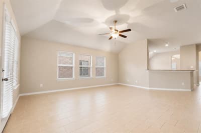 620 Swift Current Drive, Crowley TX 76036 - Photo 5