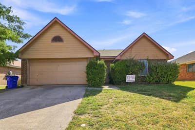 3512 Loyd Drive, Balch Springs TX 75180 - Photo 2
