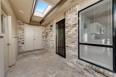 5814 Meadow Wood Lane, Fort Worth TX 76112 - Photo 5