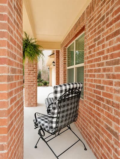 127 Creekview Drive, Azle TX 76020 - Photo 5