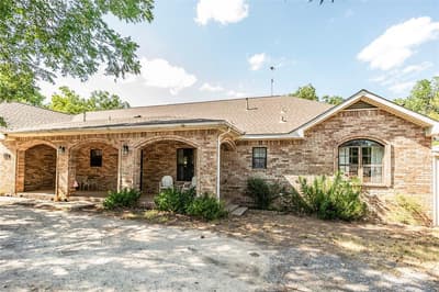 264 Oak Street, Nocona TX 76255