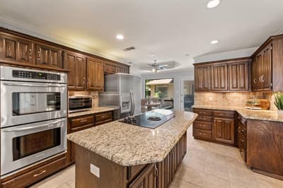 5709 Glacier Lake Drive, Arlington TX 76013 - Photo 3