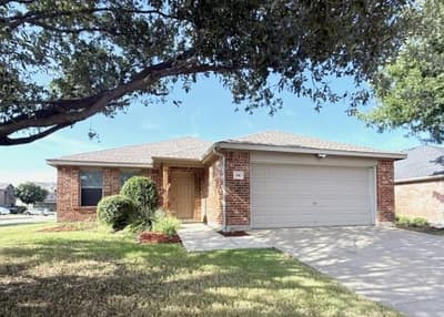 436 Emerald Creek Drive, Fort Worth TX 76131