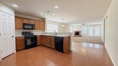 436 Emerald Creek Drive, Fort Worth TX 76131 - Photo 5