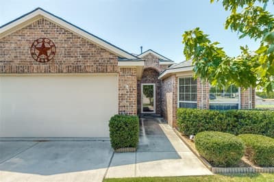 1412 St Johns Drive, Van Alstyne TX 75495