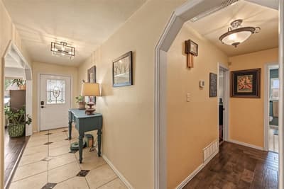 2512 Glassboro Circle, Arlington TX 76015 - Photo 3