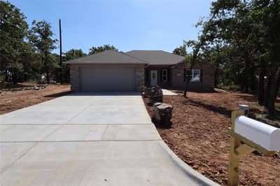 175 Lori Drive, Mineral Wells TX 76067 - Photo 2