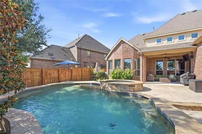 7124 Comal Drive, Irving TX 75039 - Photo 2